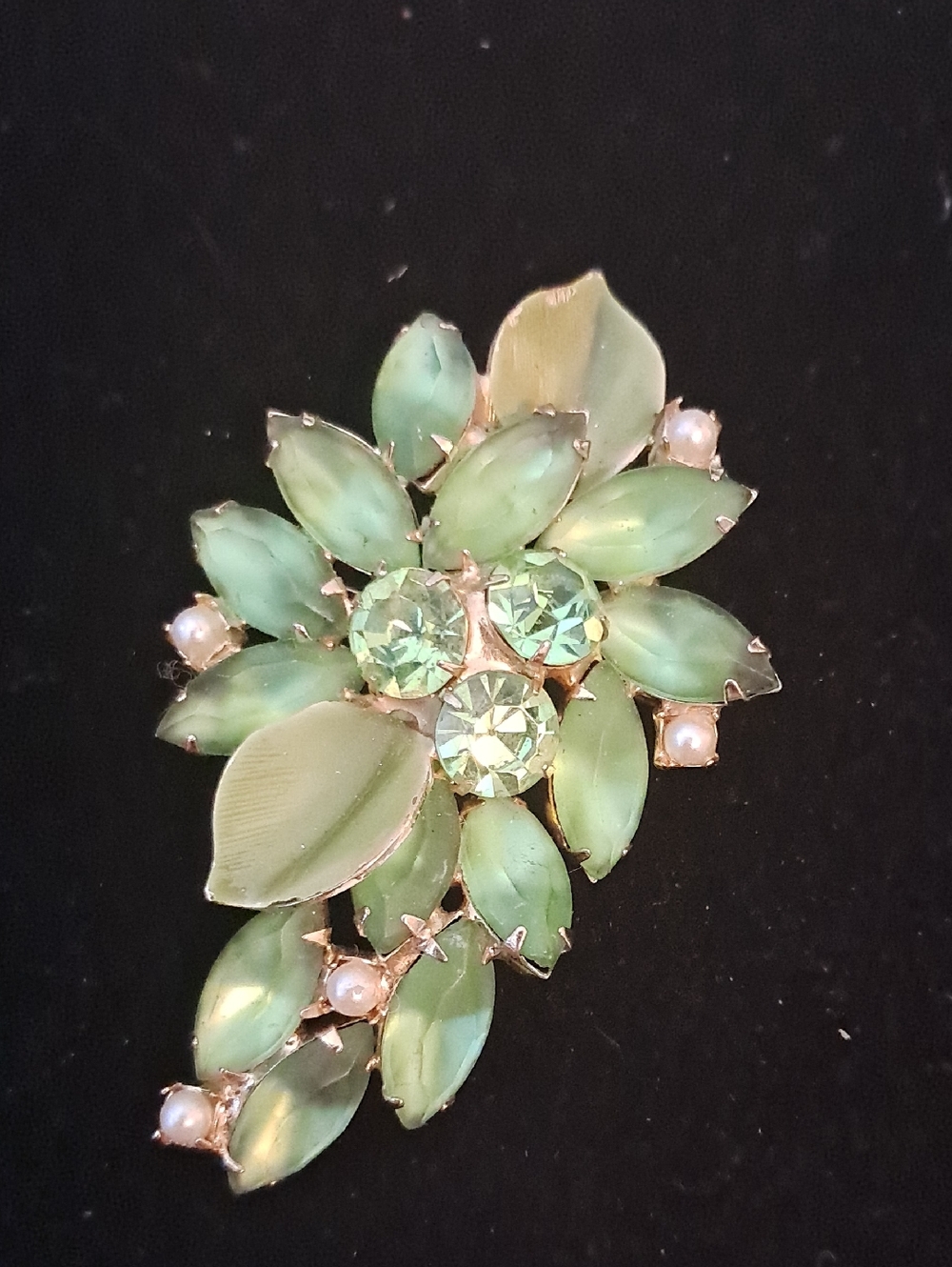 Vintage Fashion Brooch